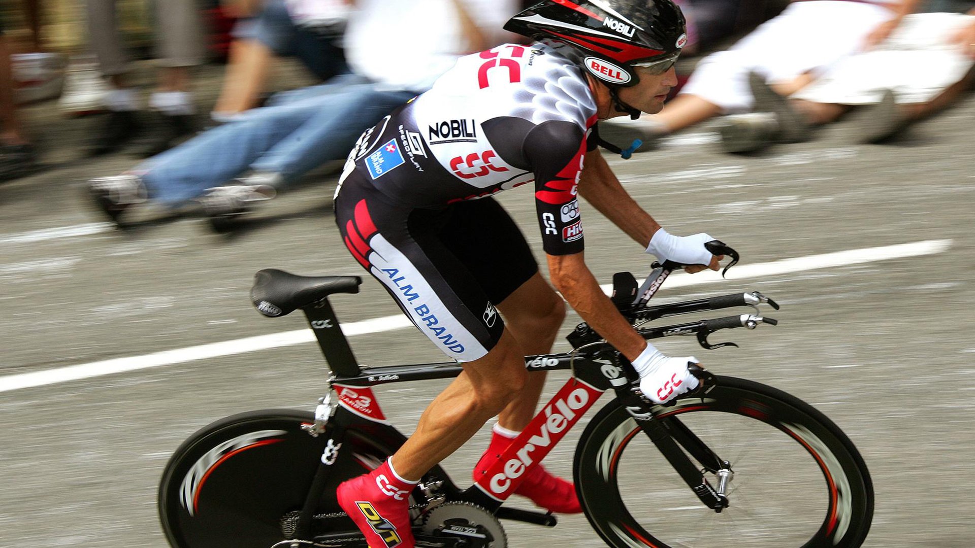 自由泳选手呼吸频率调控精准，自由泳呼吸训练视频